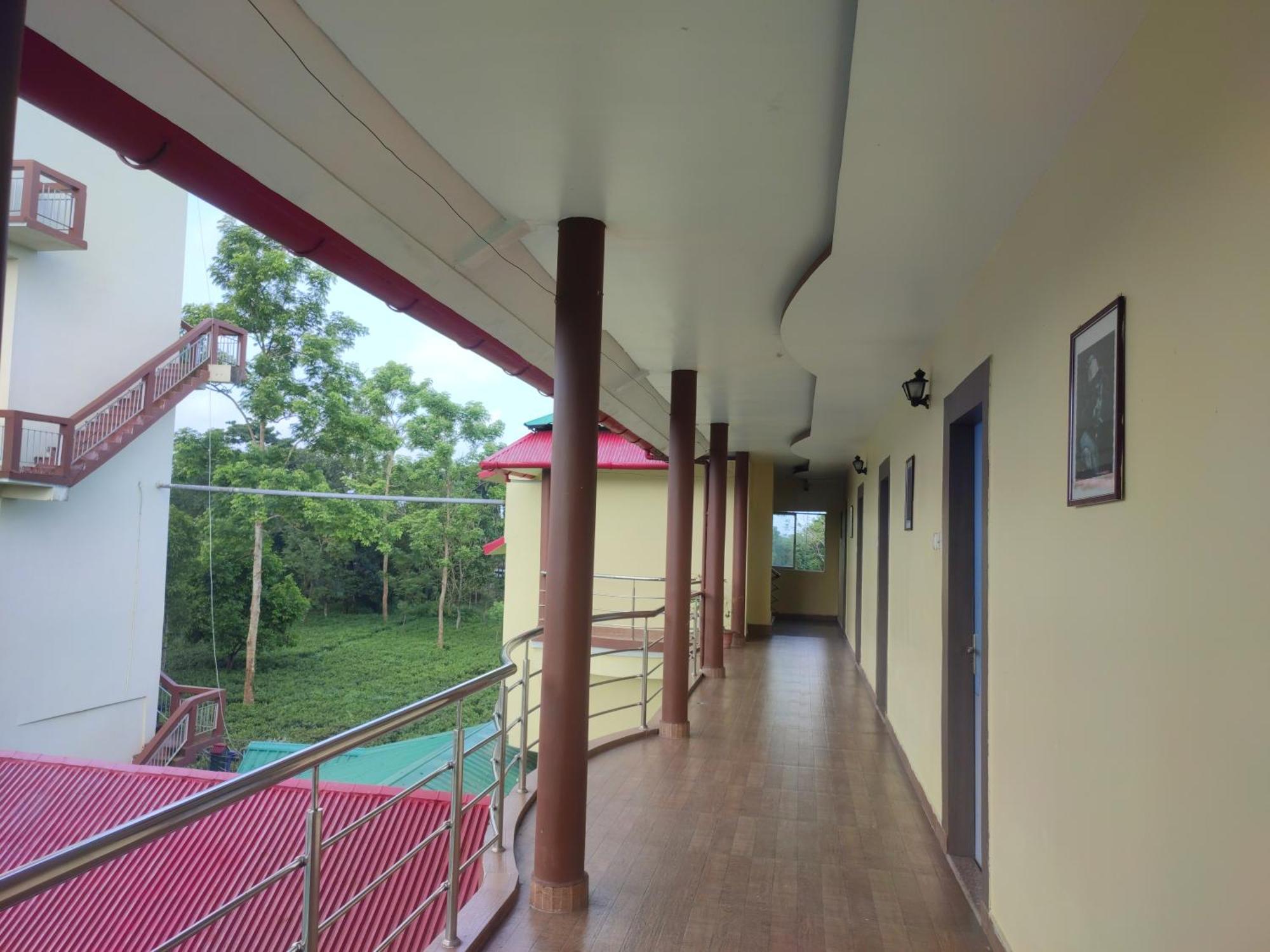 Maa Greenary View - A Holiday Resort Alipur Duar Exterior photo